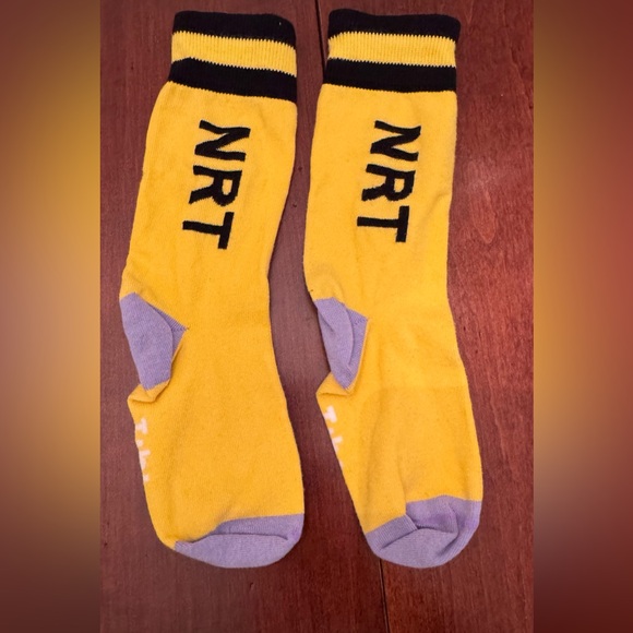 Tibi Women’s travel socks Narita International Airport, Japan (NRT) - Picture 1 of 1